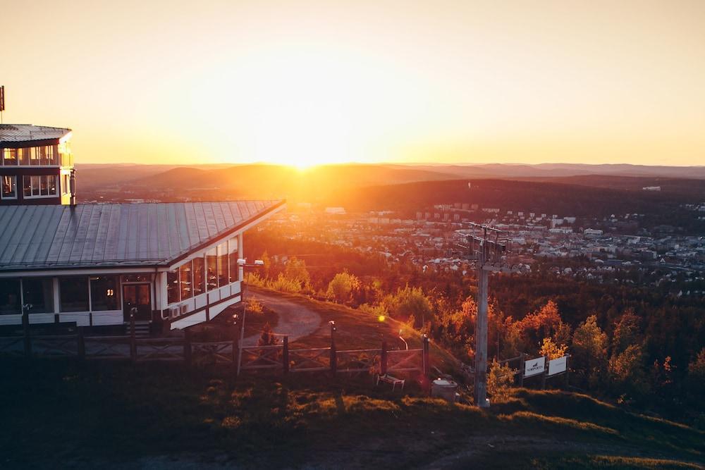 Hotell Soedra Berget ซุนด์สวาลล์ ภายนอก รูปภาพ