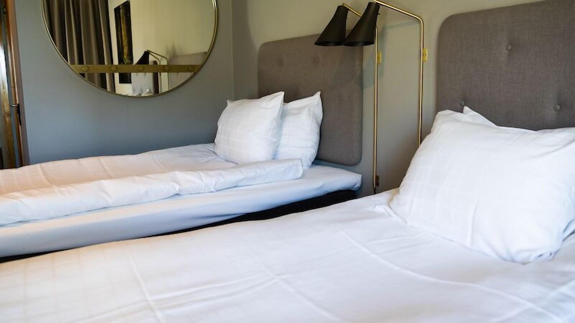 Hotell Soedra Berget ซุนด์สวาลล์ ภายนอก รูปภาพ