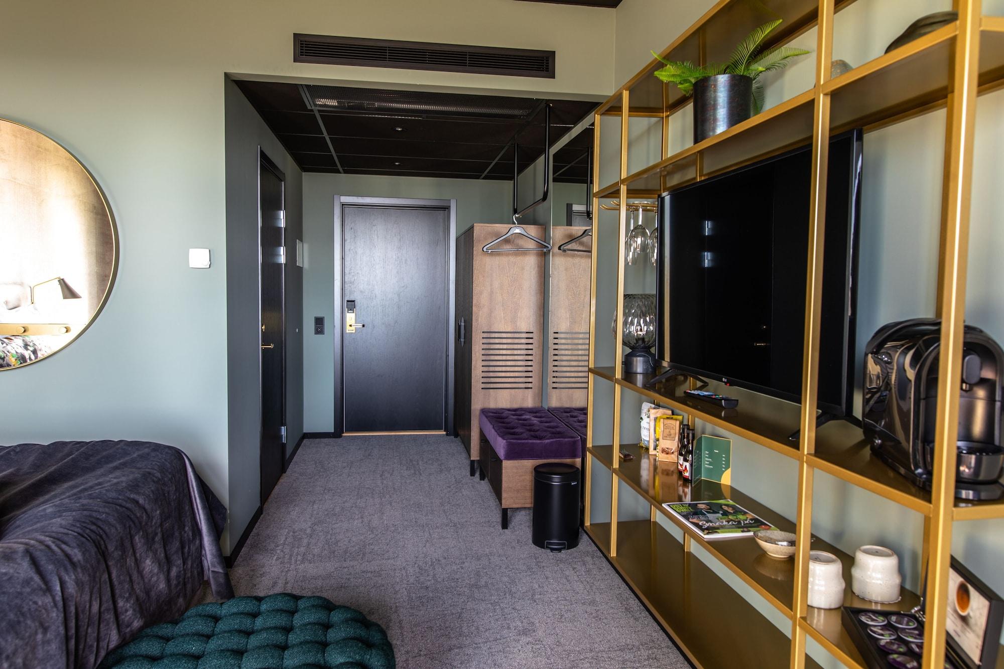 Hotell Soedra Berget ซุนด์สวาลล์ ภายนอก รูปภาพ