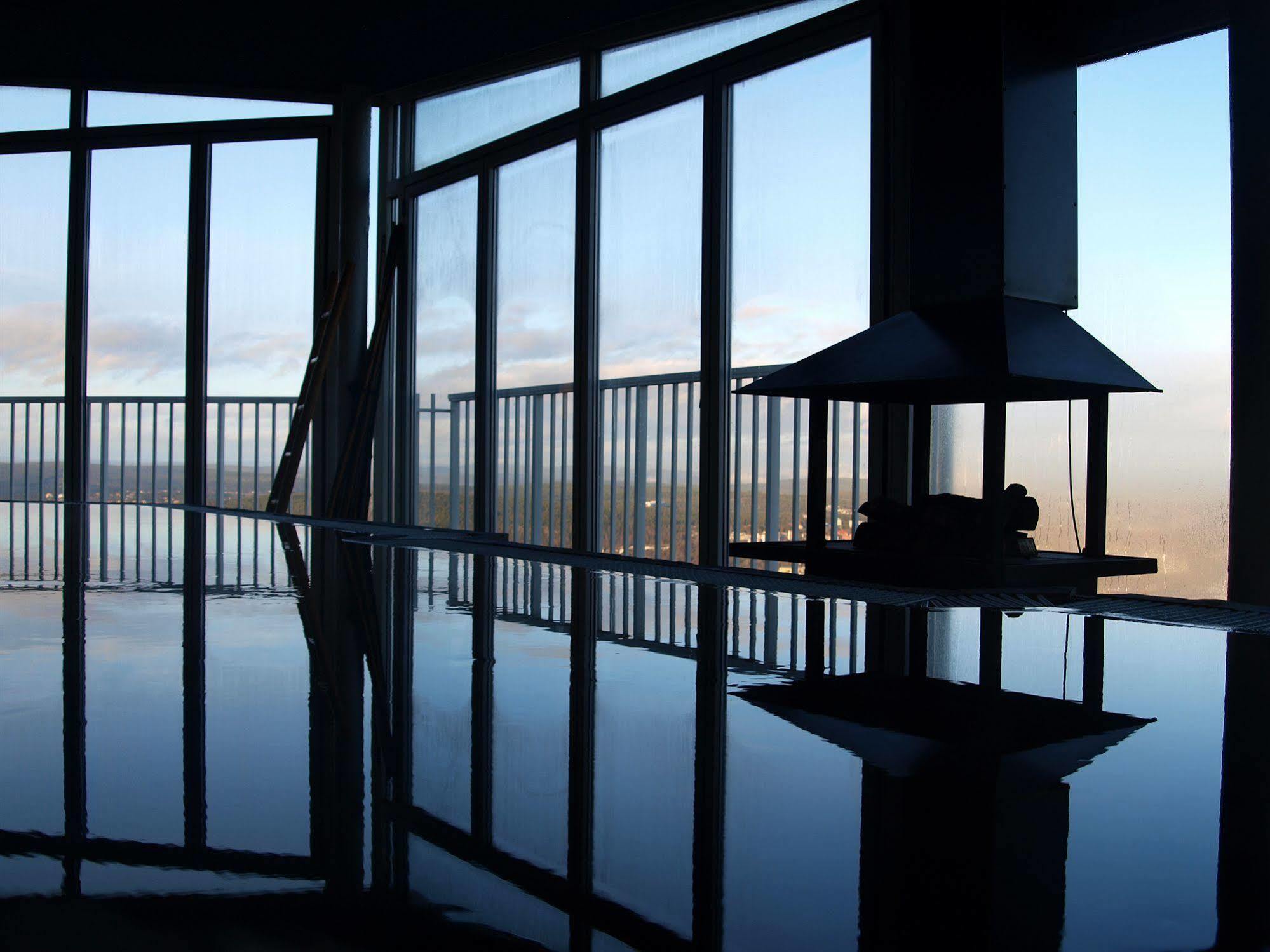 Hotell Soedra Berget ซุนด์สวาลล์ ภายนอก รูปภาพ