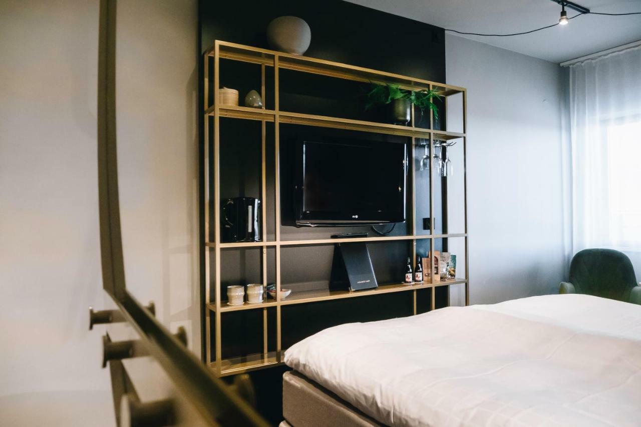 Hotell Soedra Berget ซุนด์สวาลล์ ภายนอก รูปภาพ